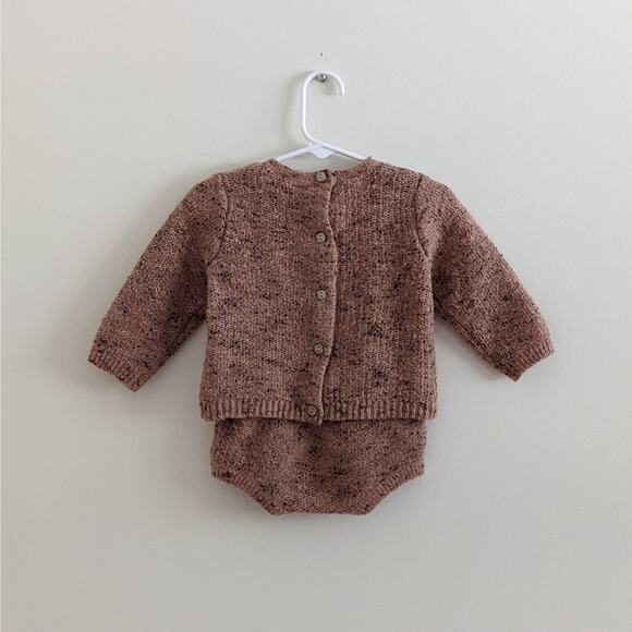 Zara Rustic Blended Knit Sweater & Bottoms Set Sz 6/9m Suspenders Wood Buttons - Picture 4 of 6
